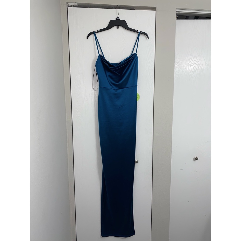 NEVER WORN beautiful blue silk dress with a leg slit—Windsor
